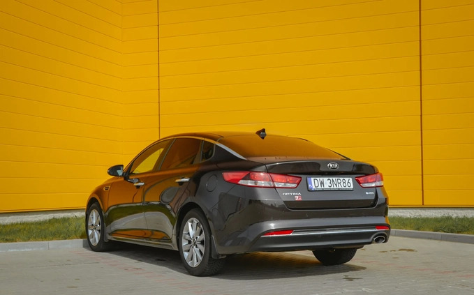 Kia Optima cena 54900 przebieg: 205520, rok produkcji 2015 z Wrocław małe 631